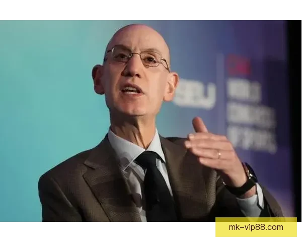 萧华回应65场评奖规则:坚持认为其有效性并无修改必要 萧华回应65场评奖规则:坚持认为其有效性并无修改必要